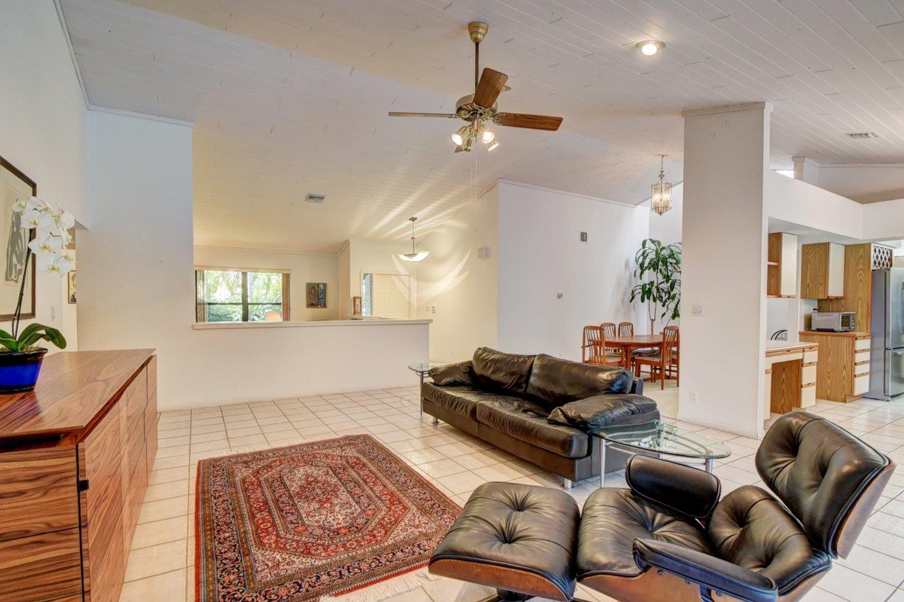 4460 Northwest 27th Avenue Boca Raton, FL 33434 - Photo 11 of 44 Family Room