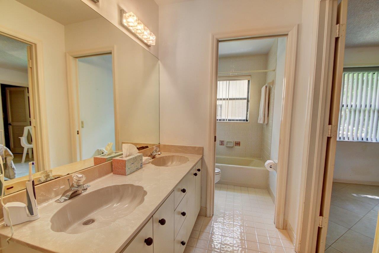 4460 Northwest 27th Avenue Boca Raton, FL 33434 - Photo 24 of 44 Full Guest Bathroom