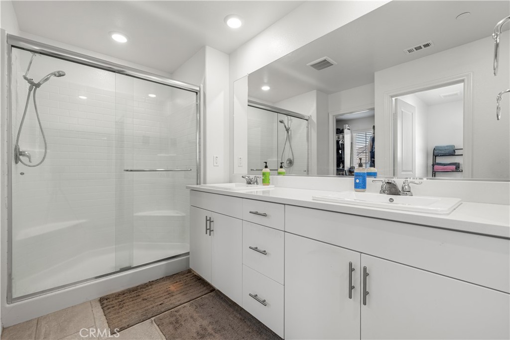 2476 Gunner Ridge Way Rialto, CA 92377 - Photo 22 of 31 Gallery Image 22