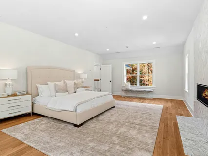 $6,295,000 | 10 Stony Brook Road, Darien, CT 06820