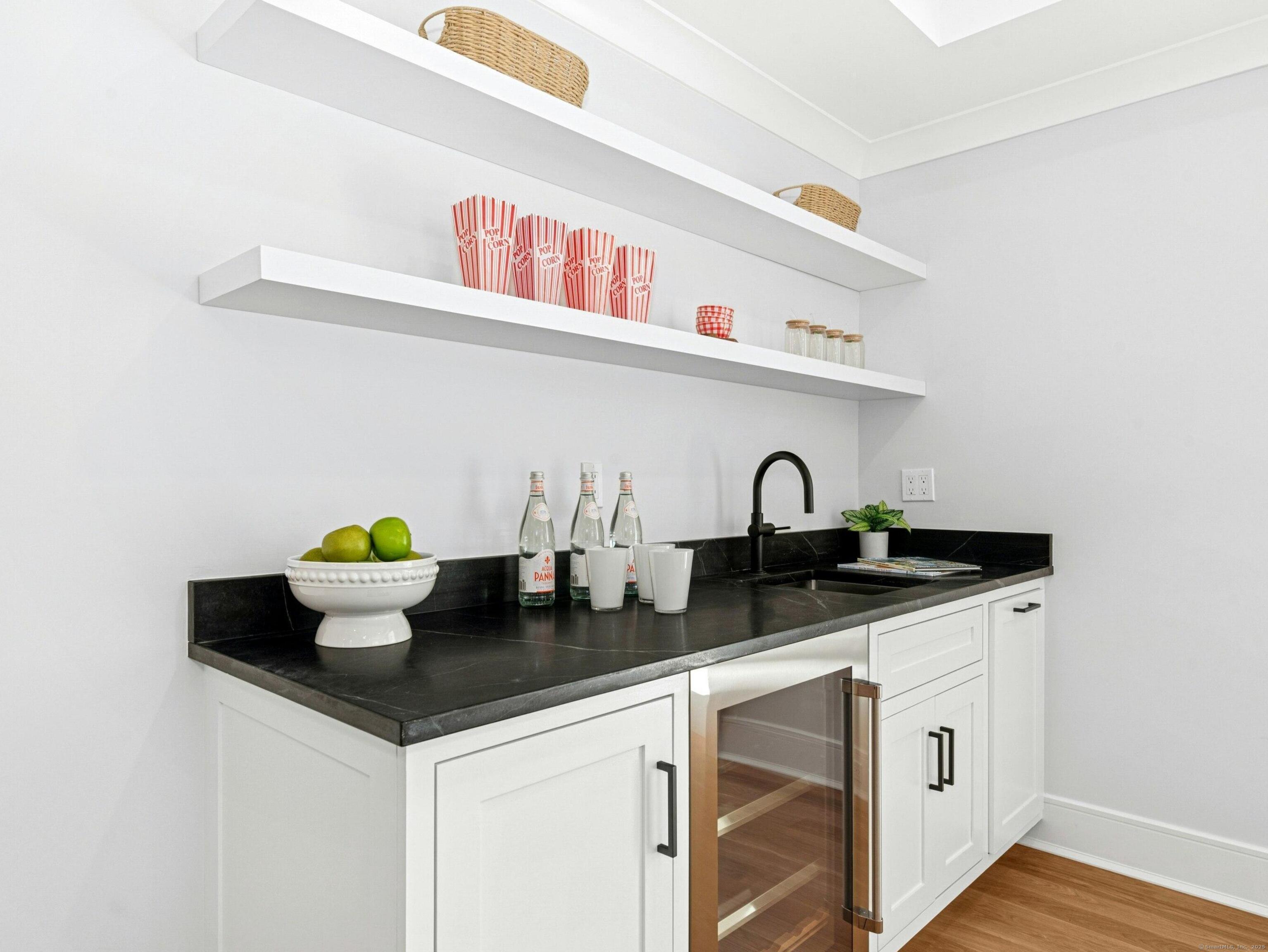 10 Stony Brook Road Darien, CT 06820 - Photo 35 of 40