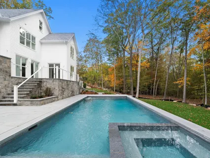 $6,295,000 | 10 Stony Brook Road, Darien, CT 06820