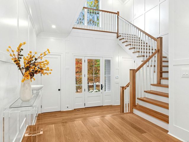 $6,295,000 | 10 Stony Brook Road, Darien, CT 06820