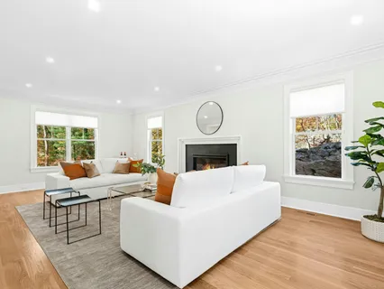 $6,295,000 | 10 Stony Brook Road, Darien, CT 06820