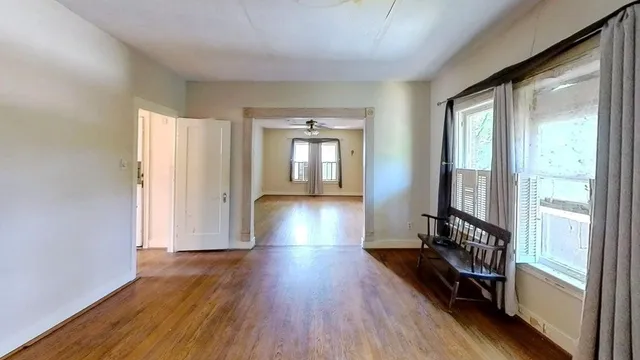 $888,000 | 1905 Bissonnet Street, Houston, TX 77005