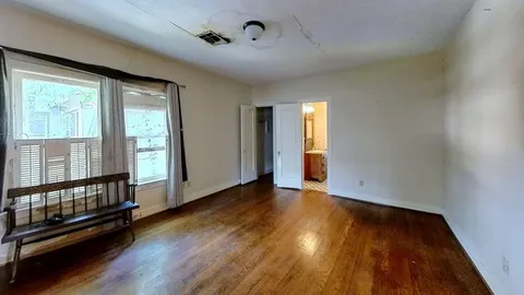 $888,000 | 1905 Bissonnet Street, Houston, TX 77005