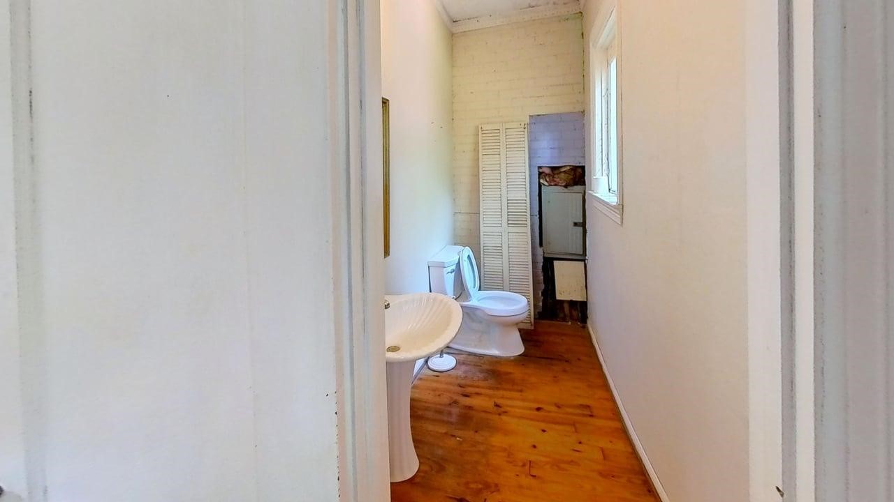 1905 Bissonnet Street Houston, TX 77005 - Photo 10 of 27 Powder bath