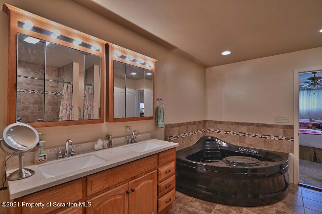 7 Mican Road Waymart, PA 18472 - Photo 12 of 46 Gallery Image 12
