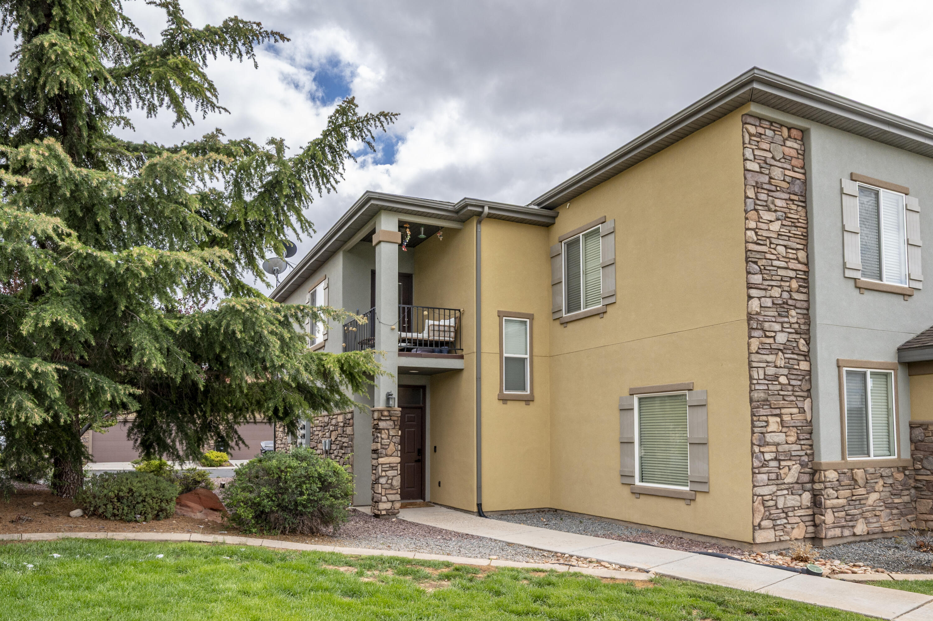 1177 Northfield Road, Unit 21 Cedar City, UT 84721 - Photo 2 of 26 1177 Northfield #21-11