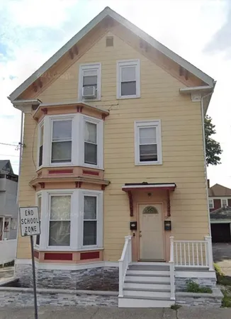 $2,900 | 94 Rockaway Street, Unit 1, Lynn, MA 01902