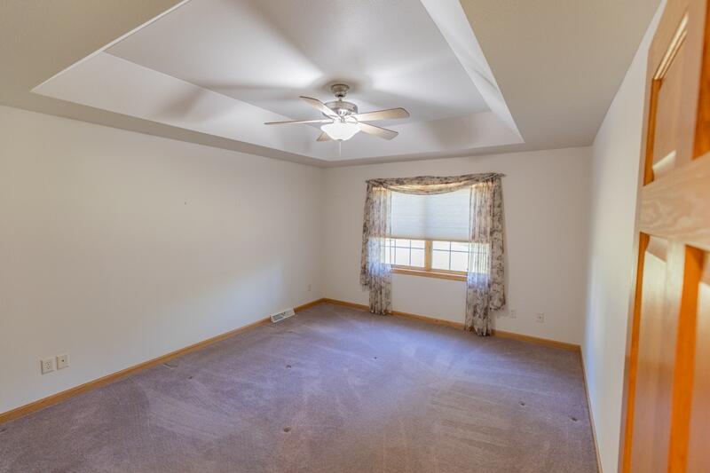 864 Eagles Way Plymouth, WI 53073 - Photo 7 of 21 Primary Bed