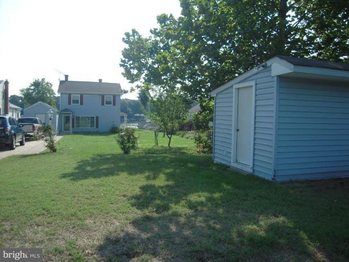8157 Orchard Point Road Pasadena, MD 21122 - Photo 5 of 13 Exterior #4
