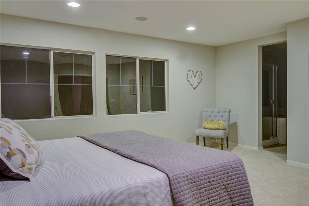 1059 Greenway Road Oceanside, CA 92057 - Photo 13 of 24