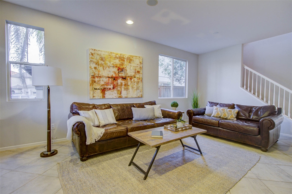 1059 Greenway Road Oceanside, CA 92057 - Photo 3 of 24
