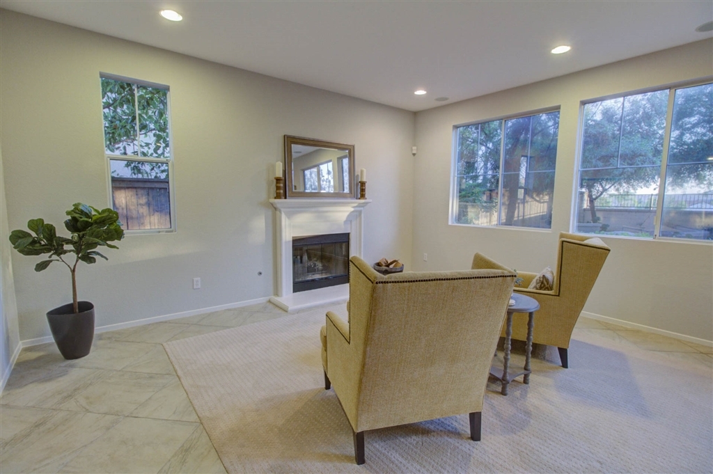 1059 Greenway Road Oceanside, CA 92057 - Photo 5 of 24