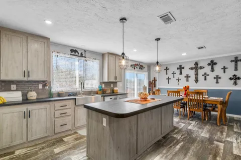 $399,900 | 12128 County Road 1, Hallettsville, TX 77964