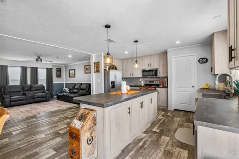 $399,900 | 12128 County Road 1, Hallettsville, TX 77964