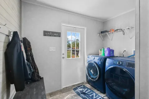 $399,900 | 12128 County Road 1, Hallettsville, TX 77964