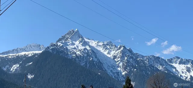 a view of a ceiling fan