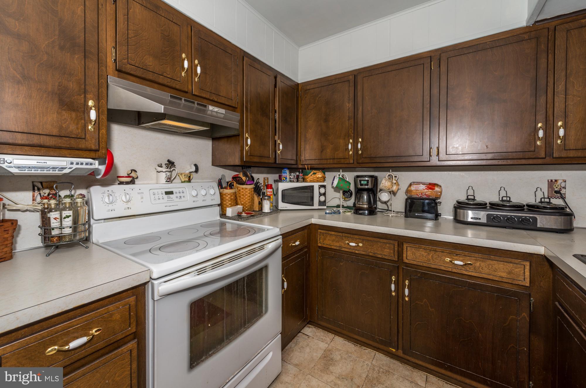 34 Akron Road Ephrata, PA 17522 - Photo 7 of 27 V2