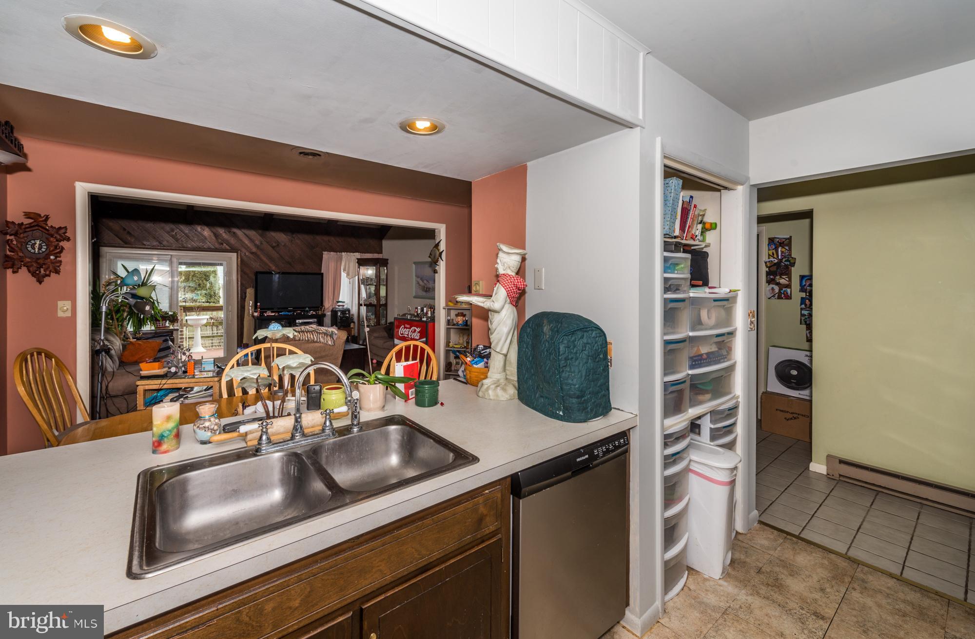 34 Akron Road Ephrata, PA 17522 - Photo 8 of 27 V3