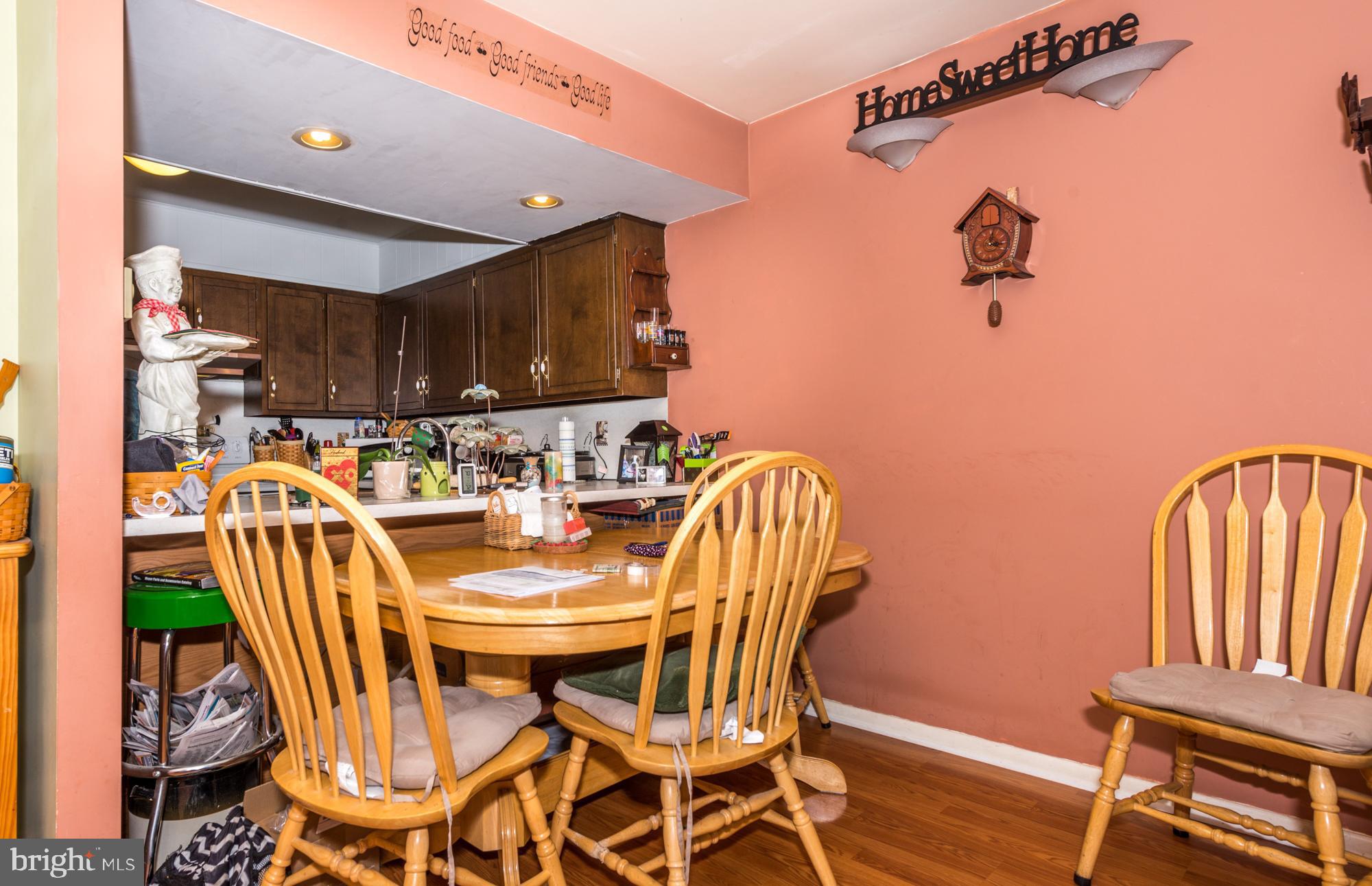 34 Akron Road Ephrata, PA 17522 - Photo 9 of 27 Dining Area