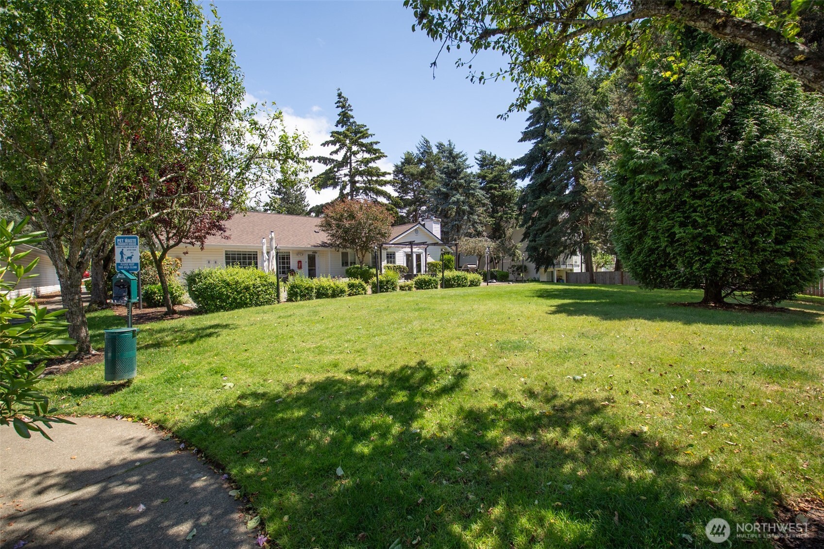 11002 Southeast Petrovitsky Road, Unit G304 Renton, WA 98055 - Photo 33 of 37 Gallery Image 33