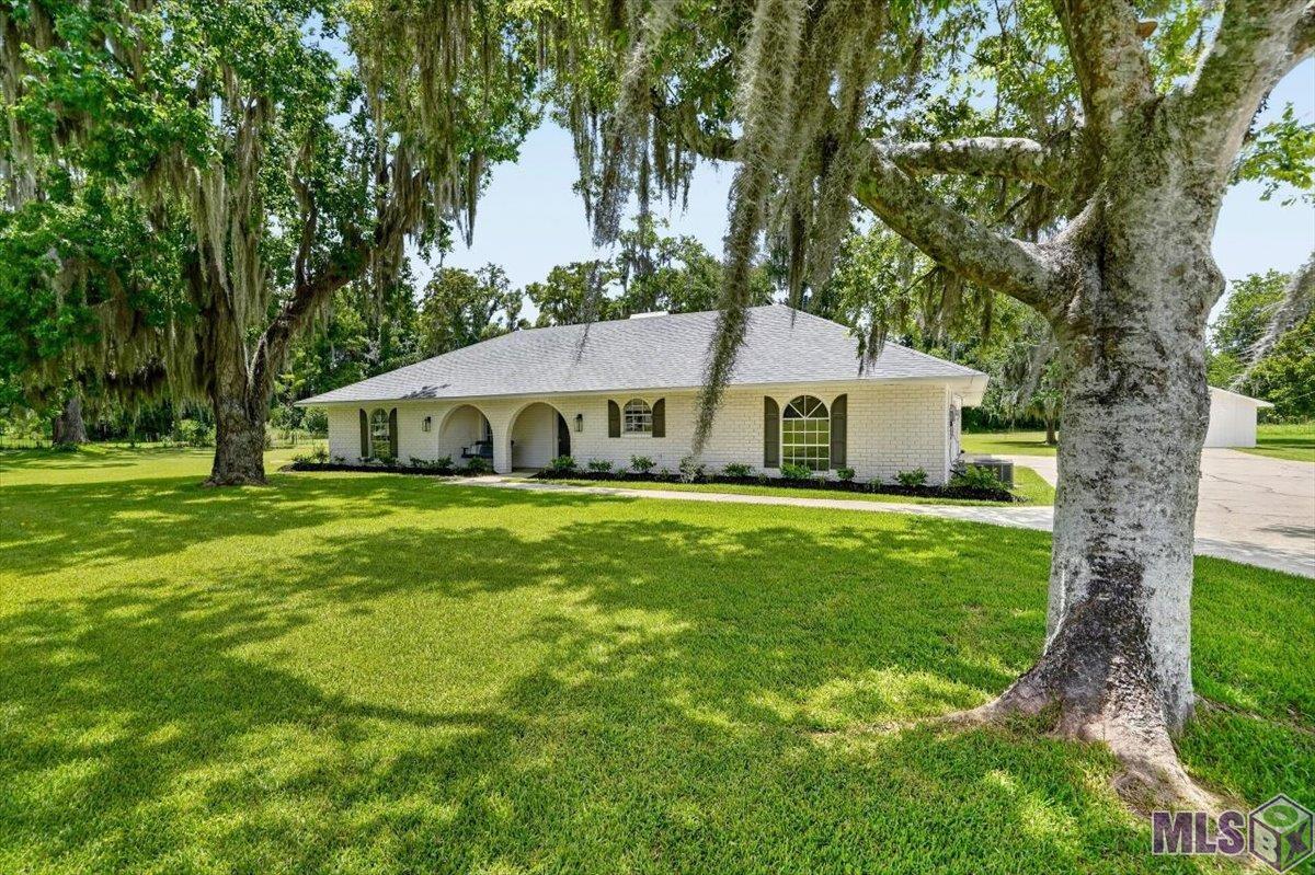 10413 Stringer Bridge Road St. Amant, LA 70774 - Photo 2 of 41