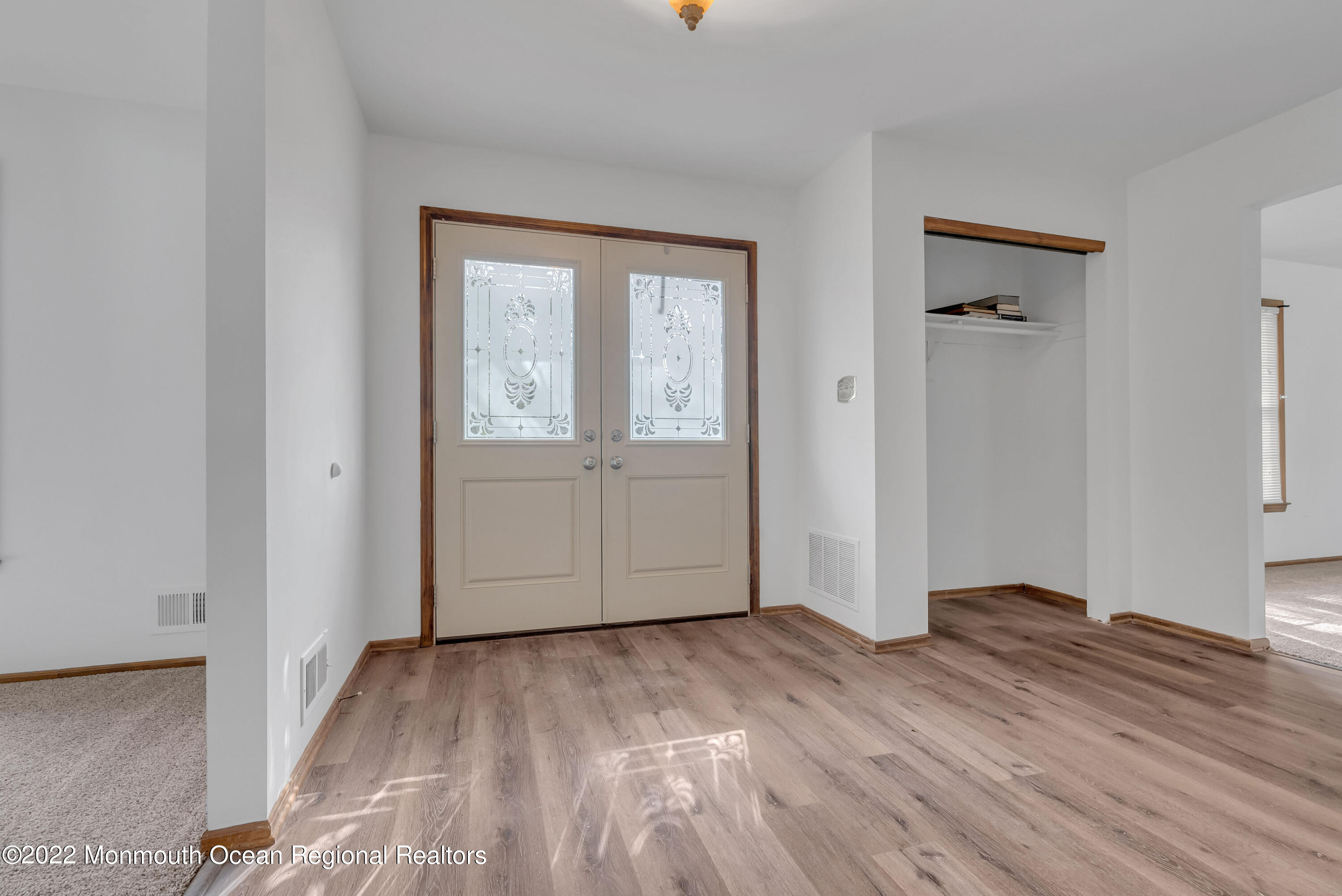 902 Waterworks Road Freehold, NJ 07728 - Photo 6 of 33 Foyer