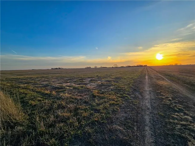 $316,575 | Skiddy Rd Junction, Junction City, KS 66441