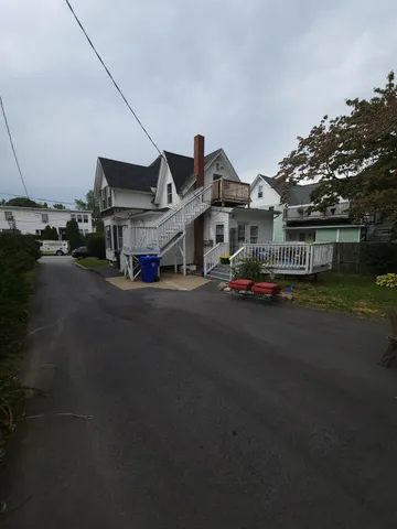 $2,100 | 721 Belmont Street, Unit 2, Manchester, NH 03104