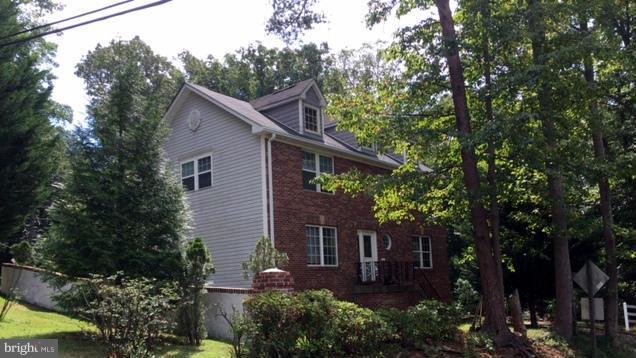 19137 Windsor Road Triangle, VA 22172 - Photo 11 of 11 Exterior (Front)