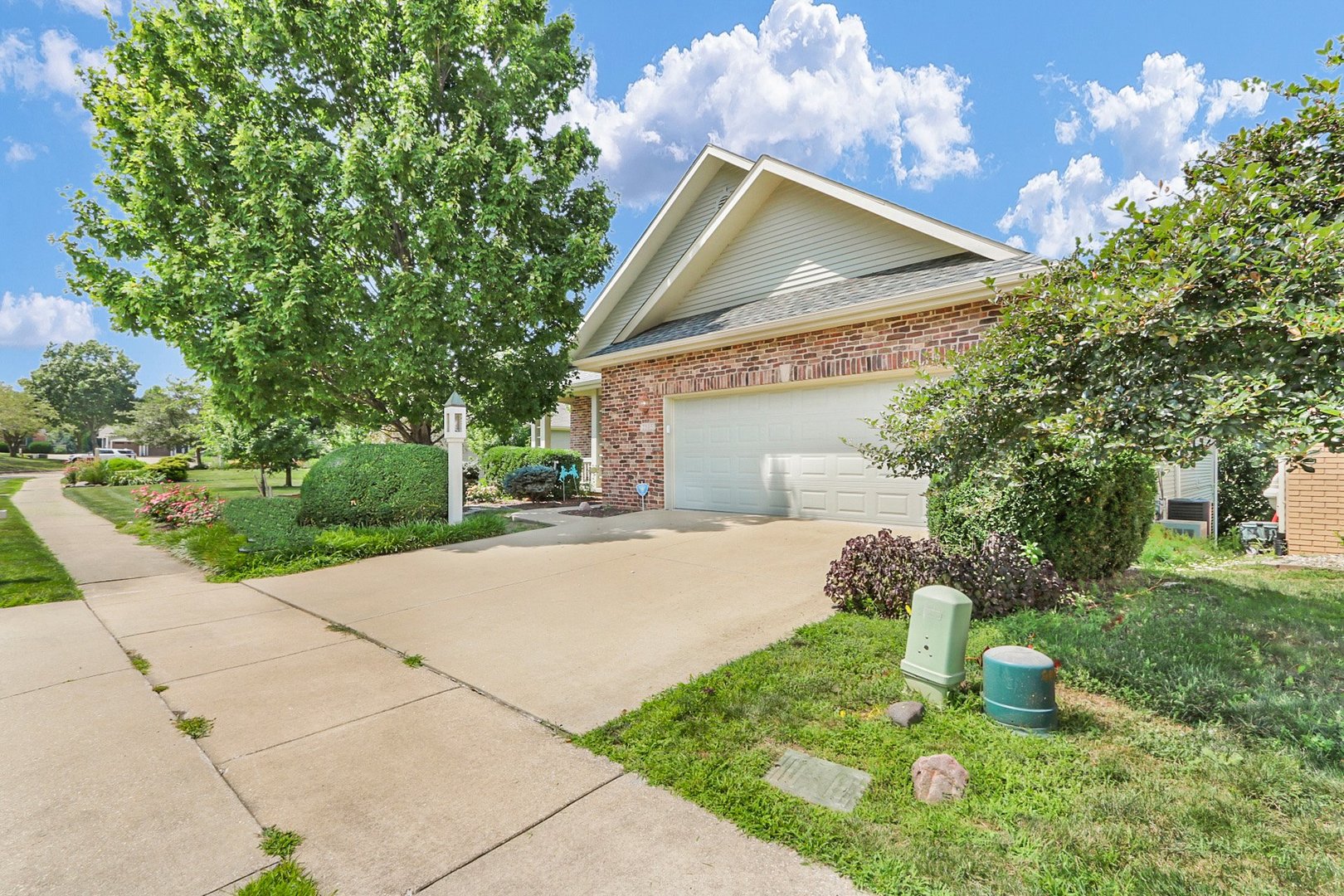 2505 Prairie Ridge Place Champaign, IL 61822 - Photo 3 of 54