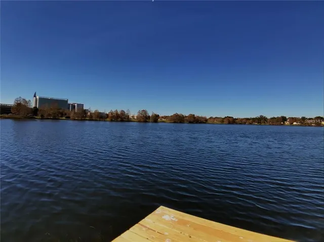 $1,800,000 | 1311 Lake Shore Drive, Orlando, FL 32803