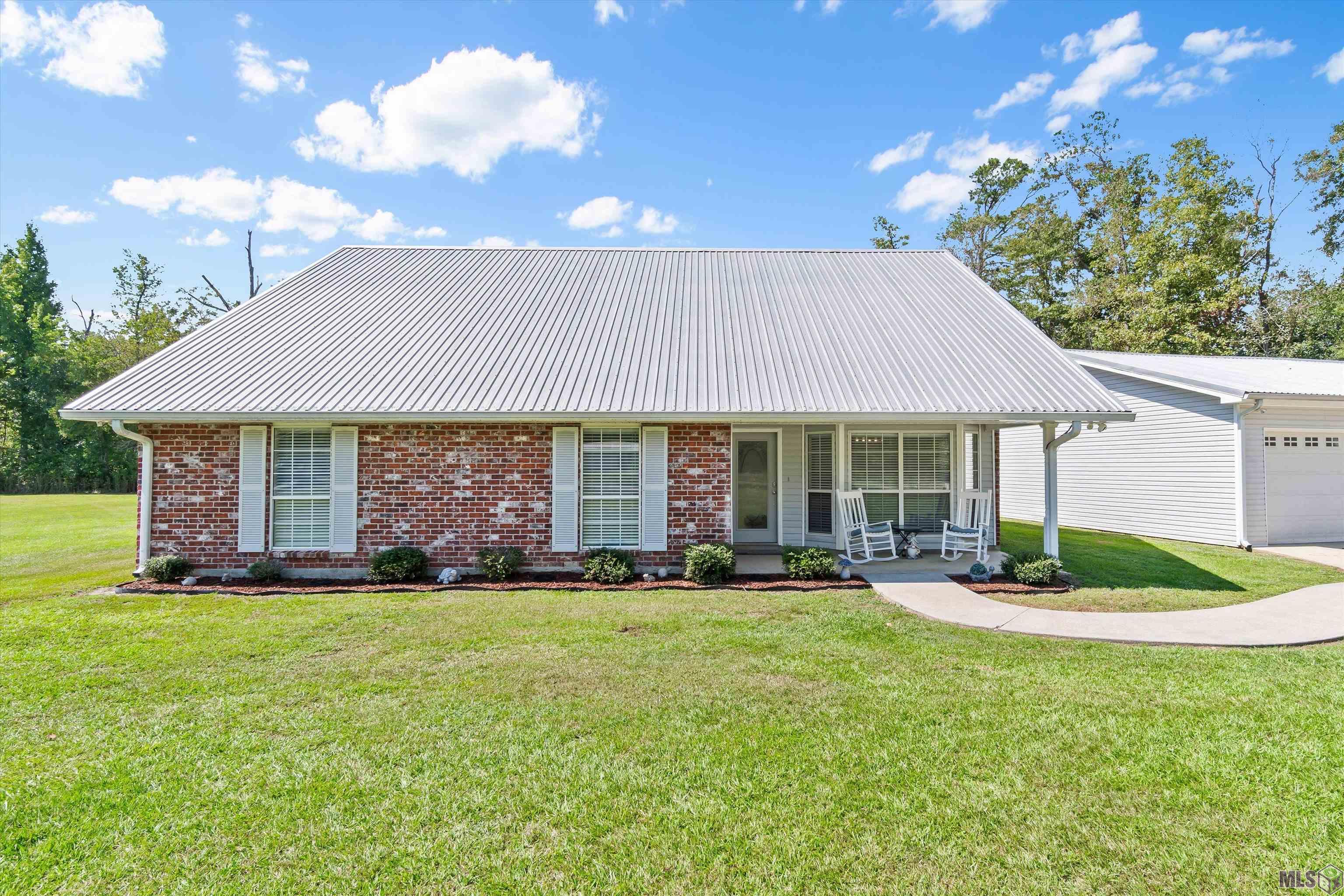 32885 Lower Rome Road Springfield, LA 70462 - Photo 3 of 49 Gallery Image 3
