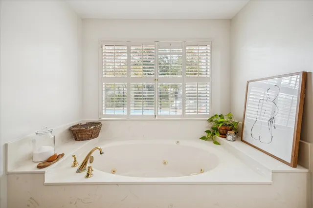 $535,000 | 660 Louisiana Park, Conroe, TX 77302