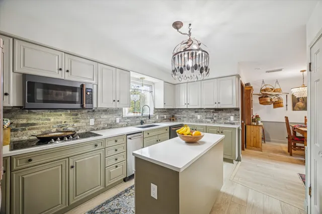 $535,000 | 660 Louisiana Park, Conroe, TX 77302