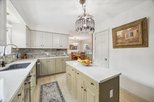 $535,000 | 660 Louisiana Park, Conroe, TX 77302