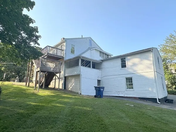 $1,765 | 227 Bridge Street, Unit 3, Northampton, MA 01060