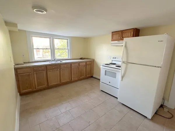 $1,765 | 227 Bridge Street, Unit 3, Northampton, MA 01060