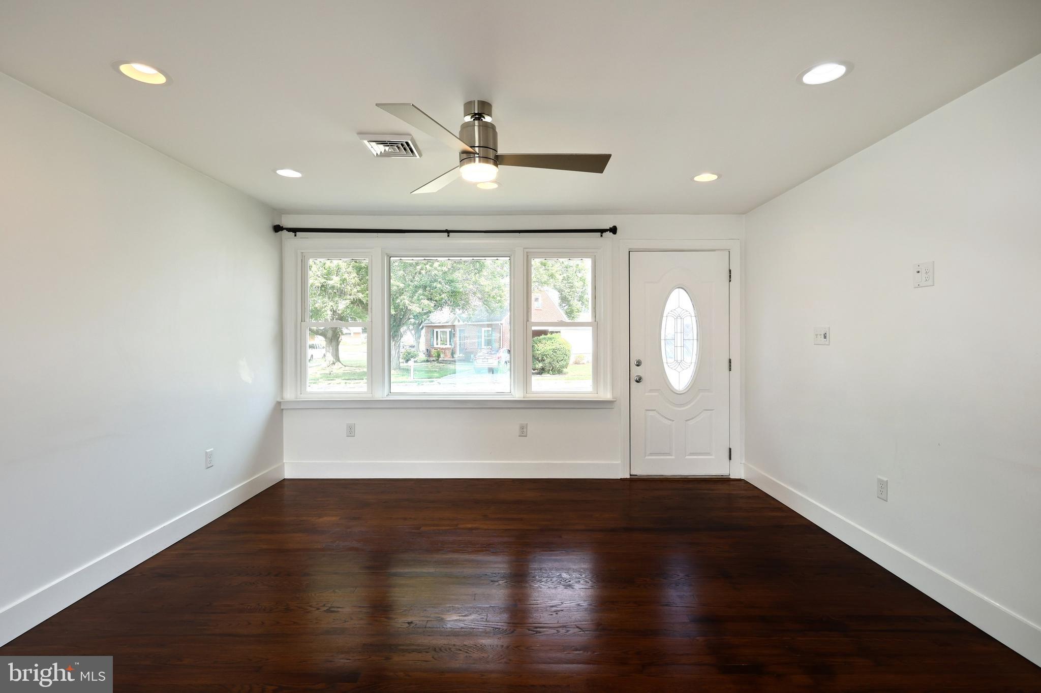 736 Gunnison Road York, PA 17404 - Photo 15 of 48