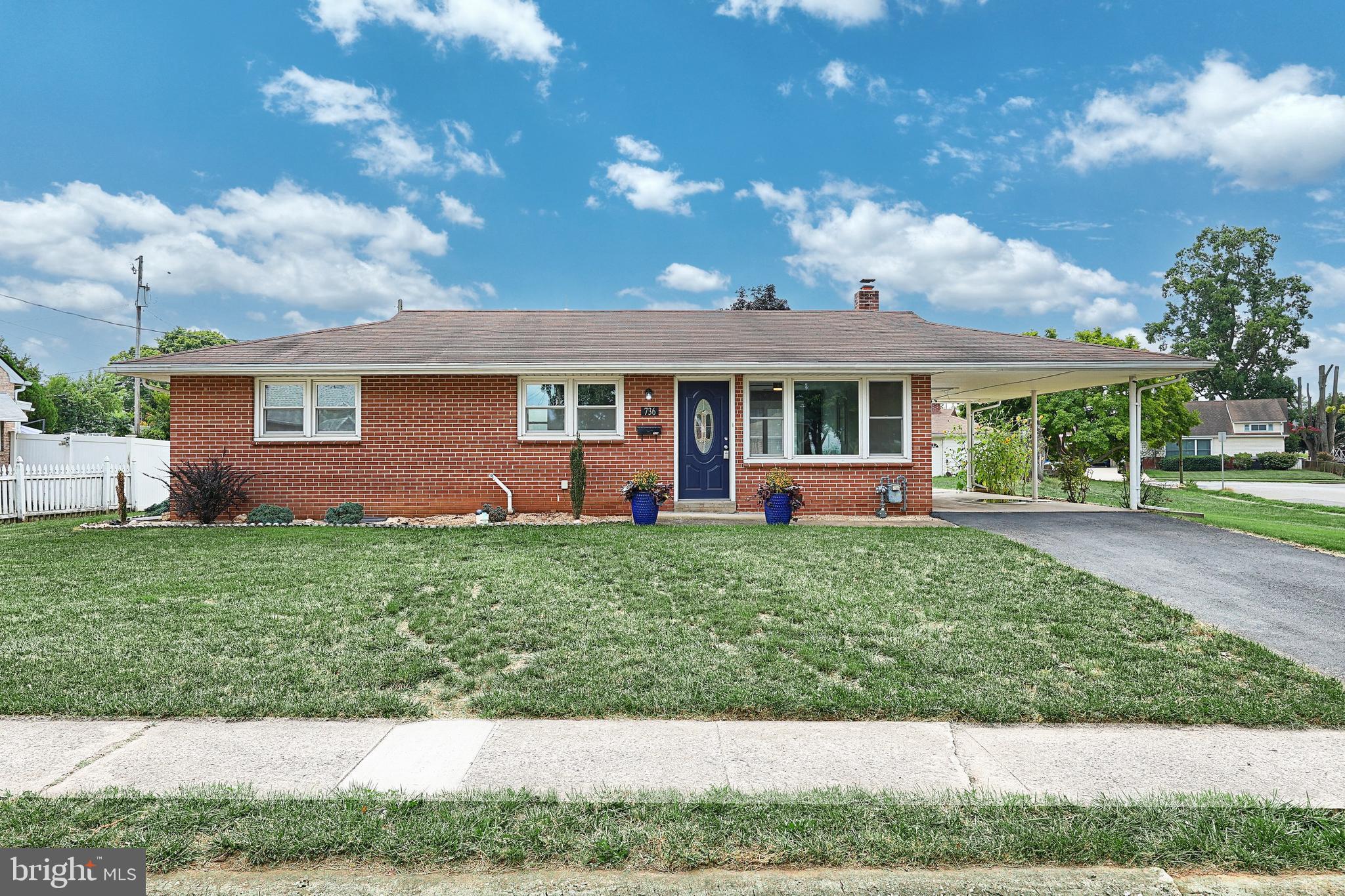 736 Gunnison Road York, PA 17404 - Photo 3 of 48