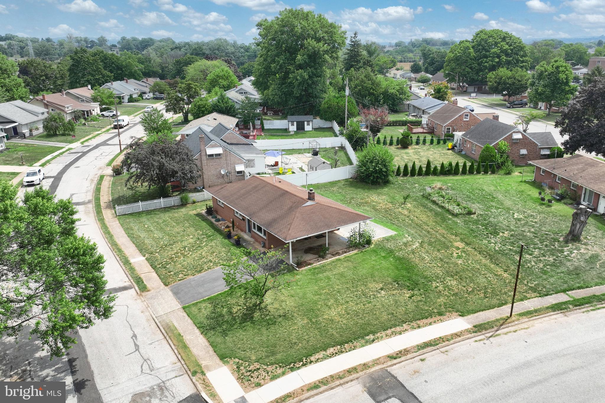 736 Gunnison Road York, PA 17404 - Photo 38 of 48