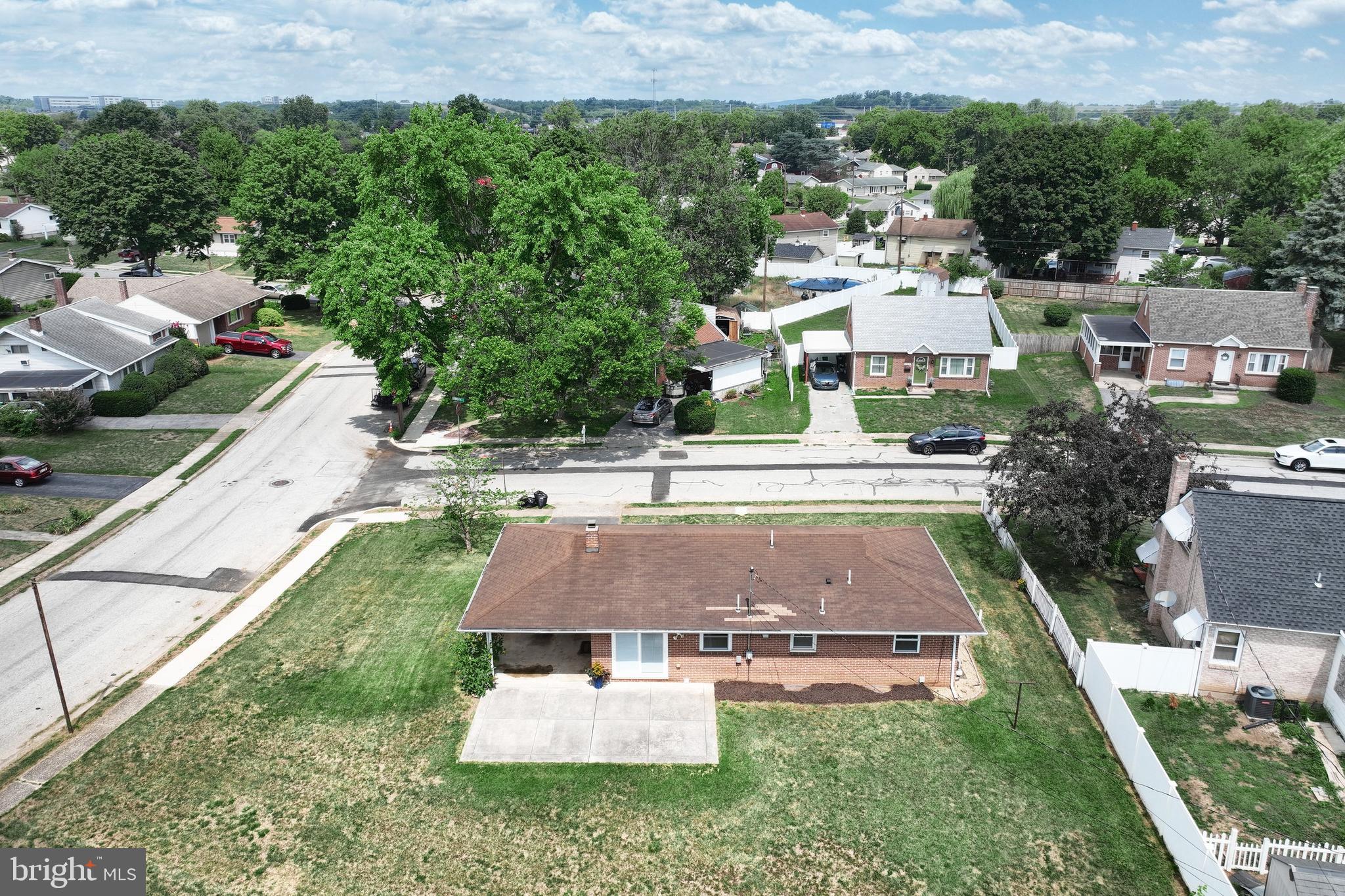 736 Gunnison Road York, PA 17404 - Photo 40 of 48