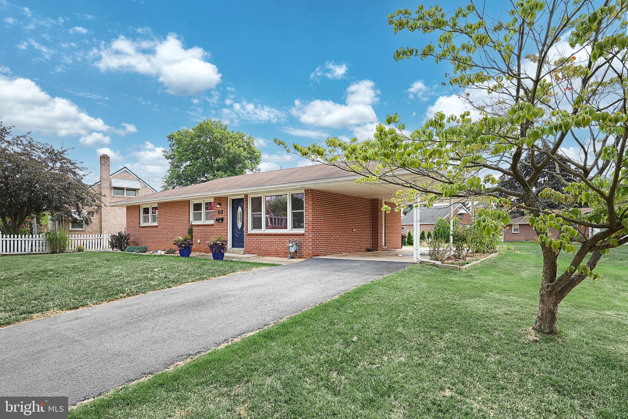 736 Gunnison Road York, PA 17404 - Photo 7 of 48