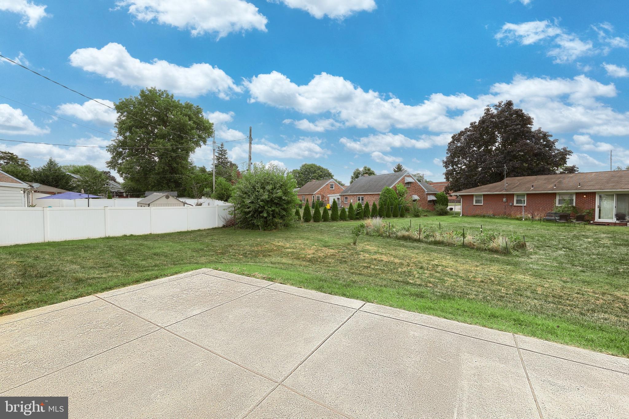 736 Gunnison Road York, PA 17404 - Photo 10 of 48