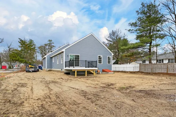 $685,000 | 73 Ferry Street, Hudson, NH 03051
