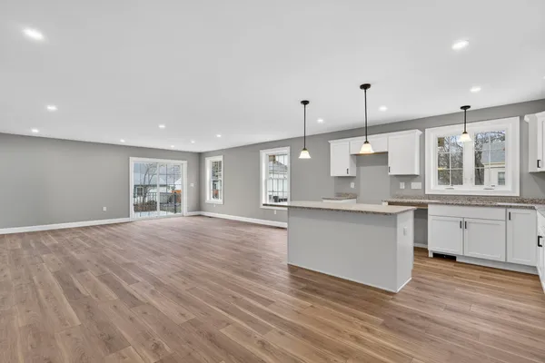 $685,000 | 73 Ferry Street, Hudson, NH 03051