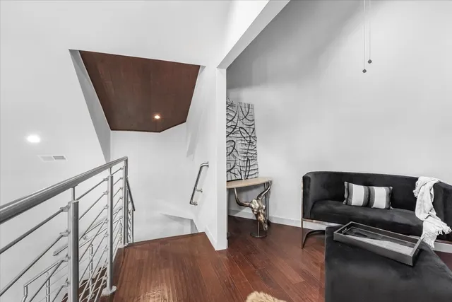 a view of entryway and hall