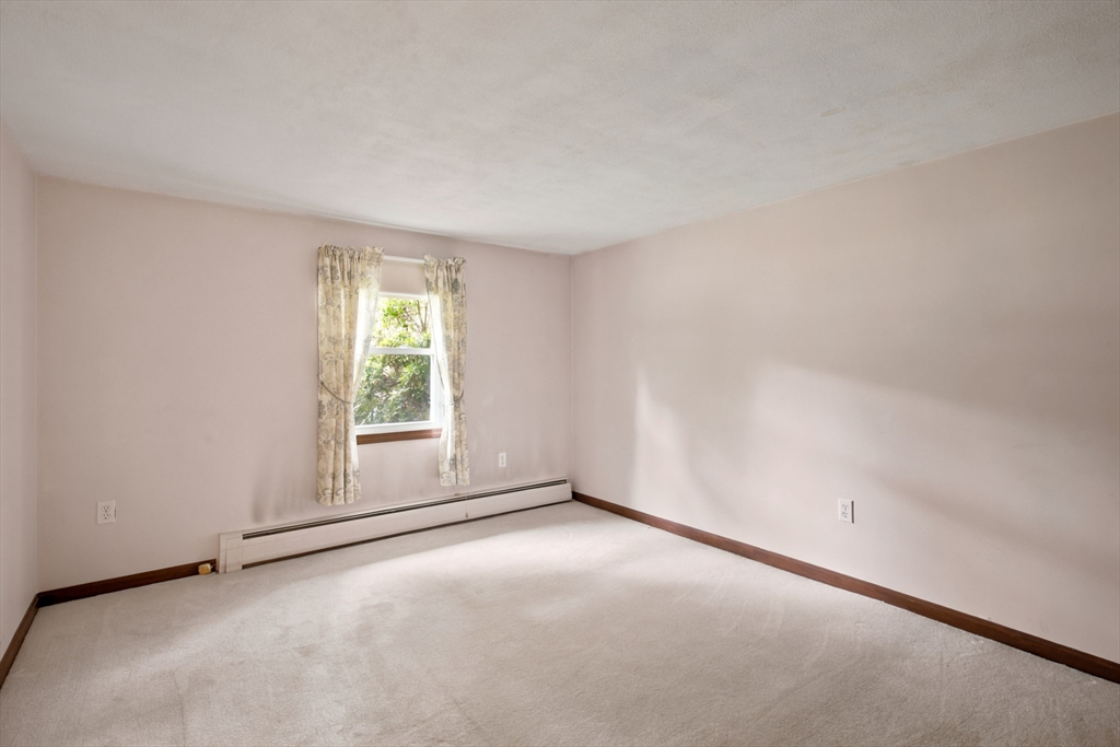 18 Gifford Road Westport, MA 02790 - Photo 20 of 28